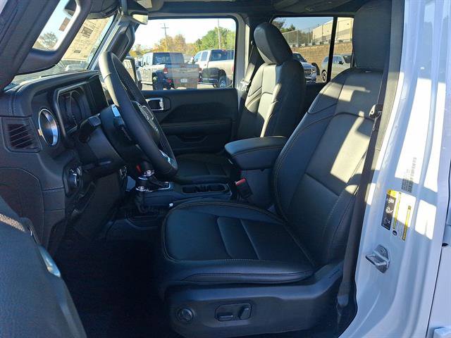 New 2026 Jeep Wrangler Sahara image 10