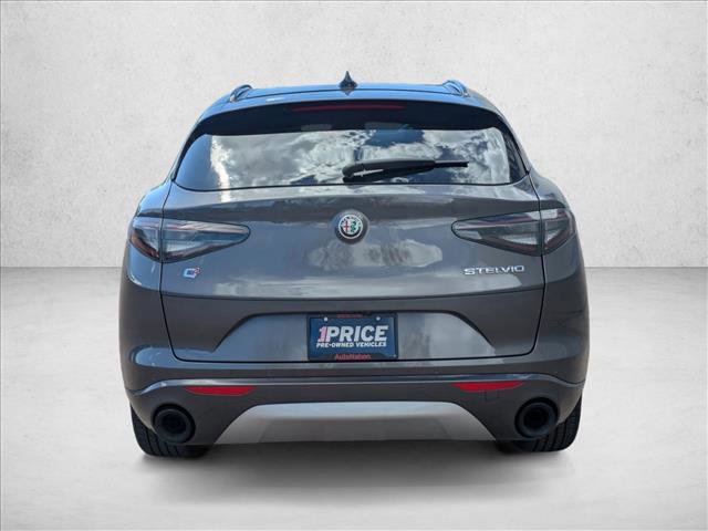 Used 2024 Alfa Romeo Stelvio Ti AWD/4WD image 7
