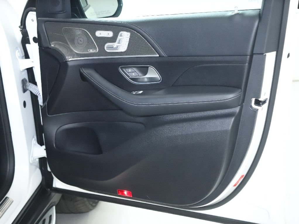 Used 2023 Mercedes-Benz GLS 450 4MATIC image 37