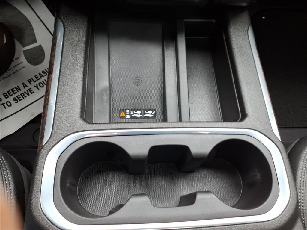 Used 2023 GMC Sierra 2500 Denali w/ Denali Black Diamond Edition image 18