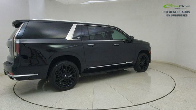 Used 2023 Cadillac Escalade ESV Premium Luxury image 77