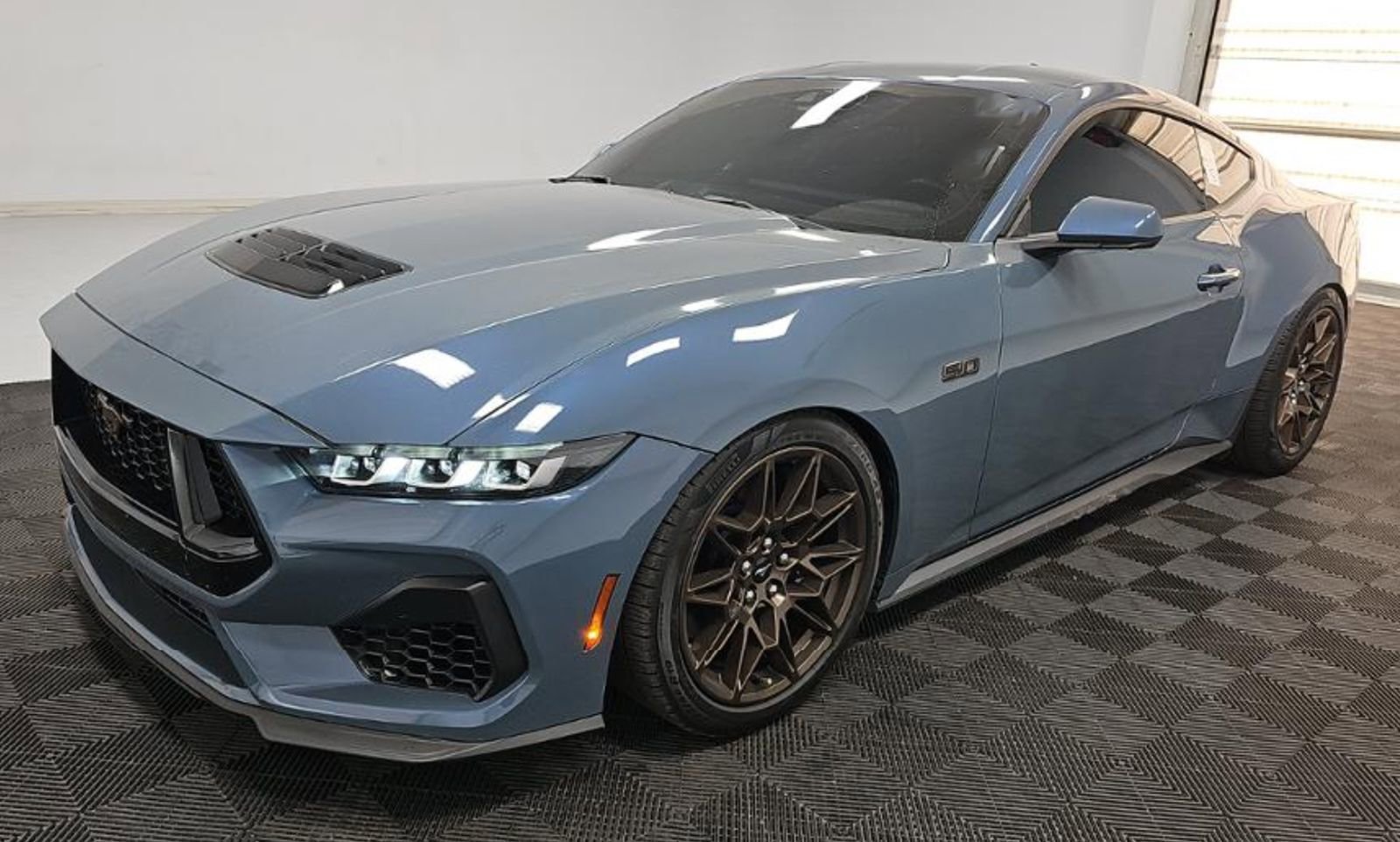 Used 2024 Ford Mustang GT Premium w/ GT Performance Package RWD image 2