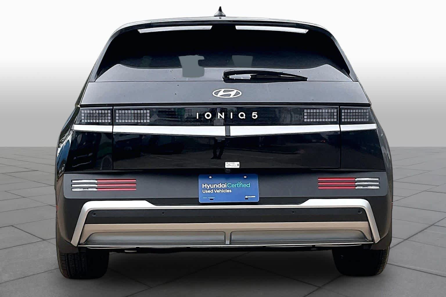 Certified 2026 Hyundai Ioniq 5 SEL RWD image 4