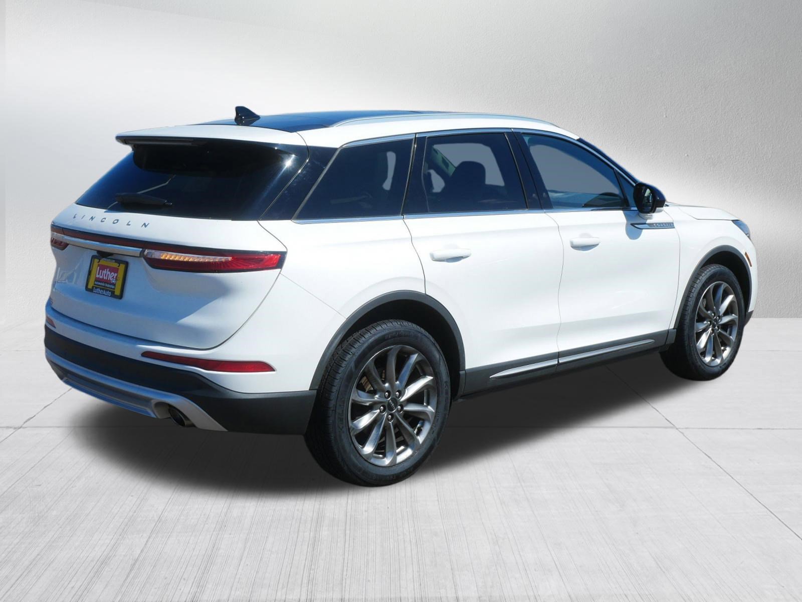 Used 2021 Lincoln Corsair AWD w/ Premium Package image 7