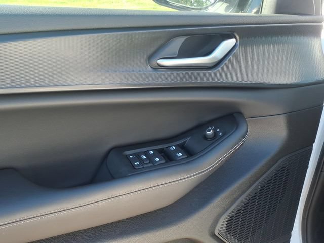 Certified 2023 Jeep Grand Cherokee L Laredo AWD/4WD image 9