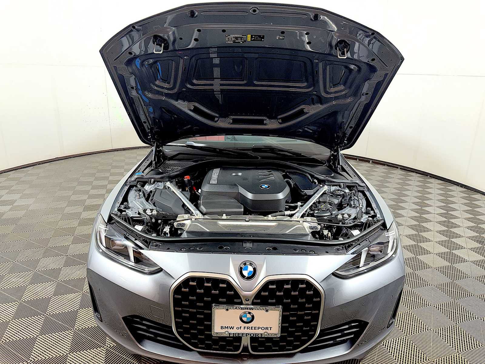 Used 2025 BMW 430i w/ Premium Package image 31