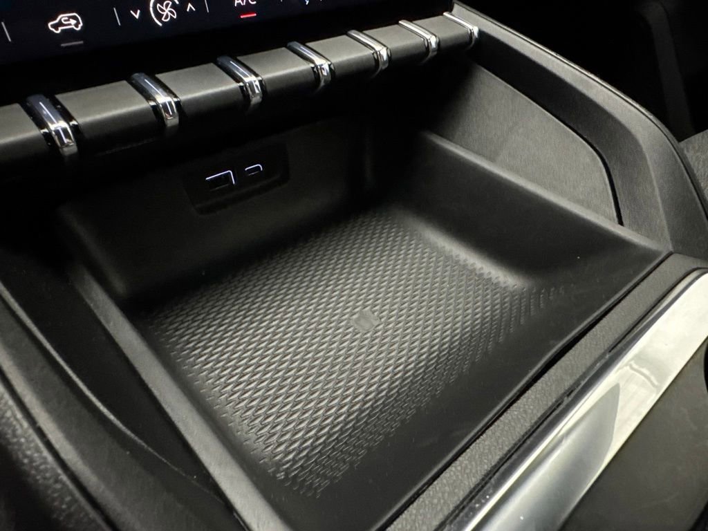 Used 2026 GMC Terrain Elevation w/ LPO, Floor Liner Package AWD/4WD image 38