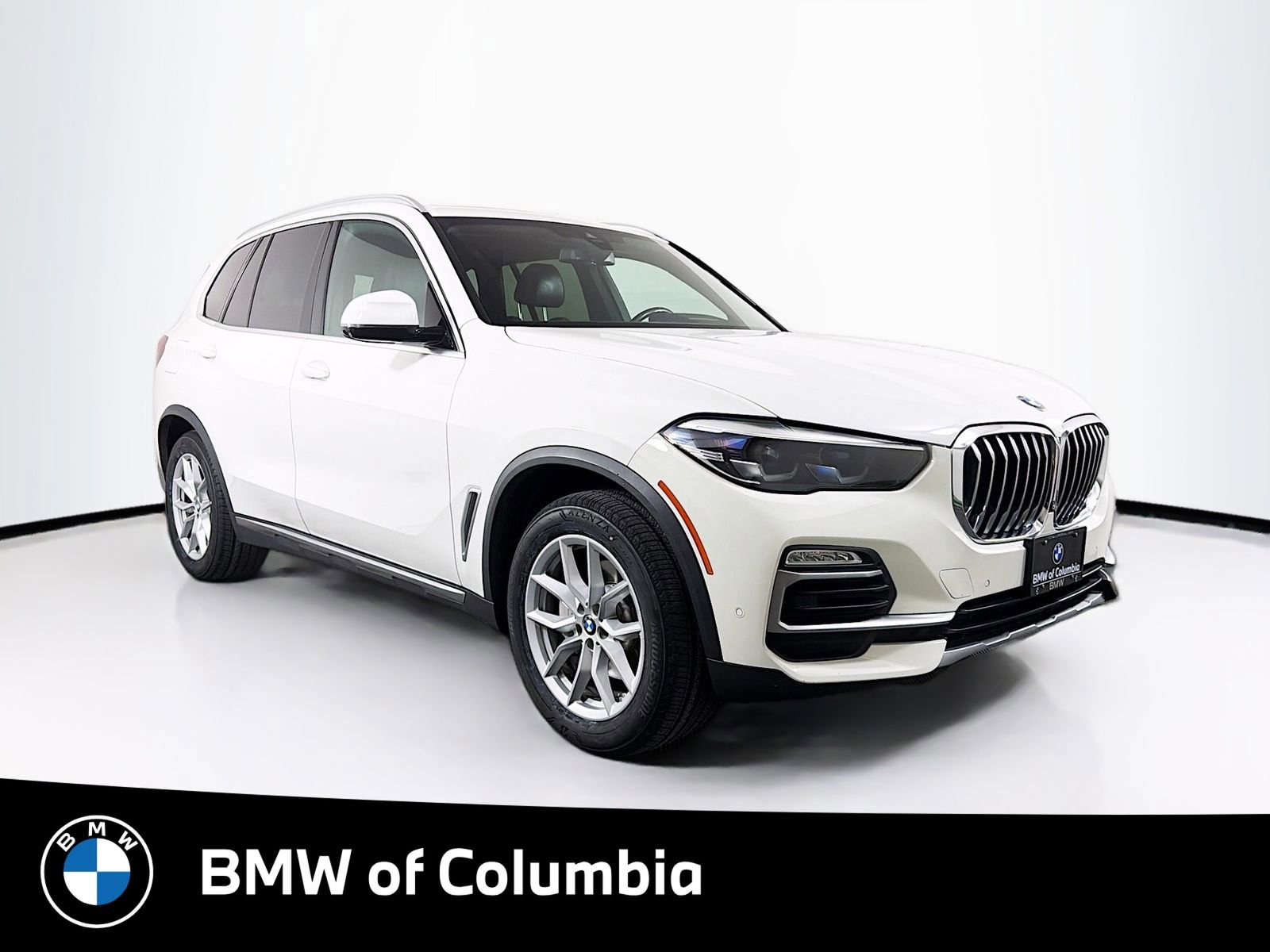 Used 2019 BMW X5 xDrive40i w/ Convenience Package AWD/4WD image 1