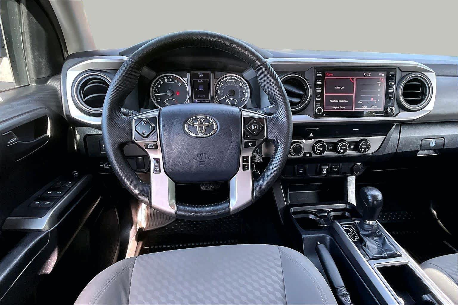 Certified 2020 Toyota Tacoma SR5 AWD/4WD image 6