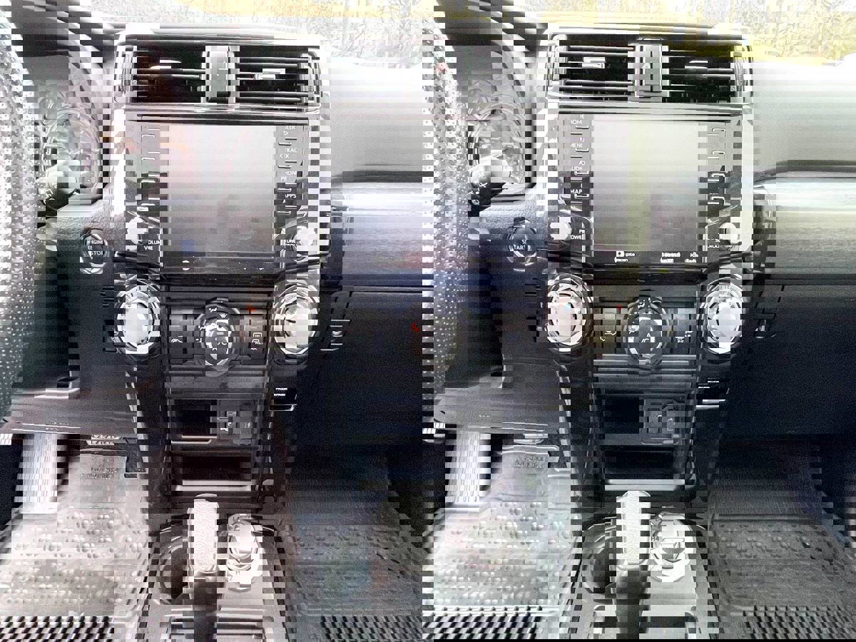 Used 2023 Toyota 4Runner 40th Anniversary SE image 12