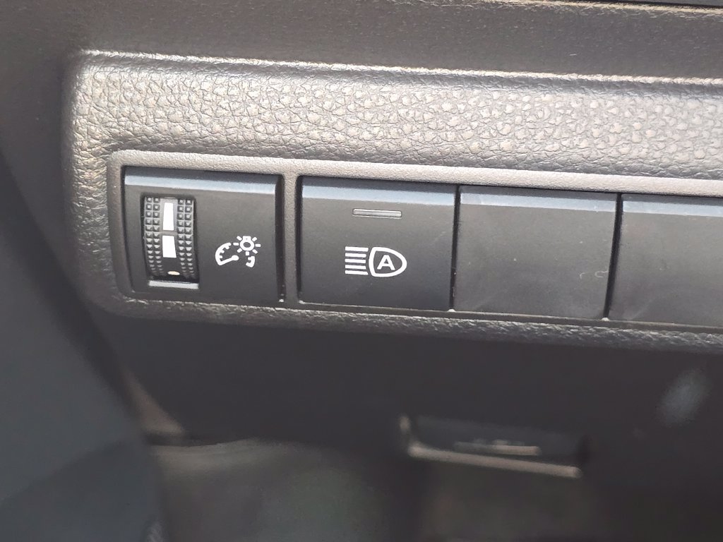New 2027 Toyota Corolla LE FWD image 30