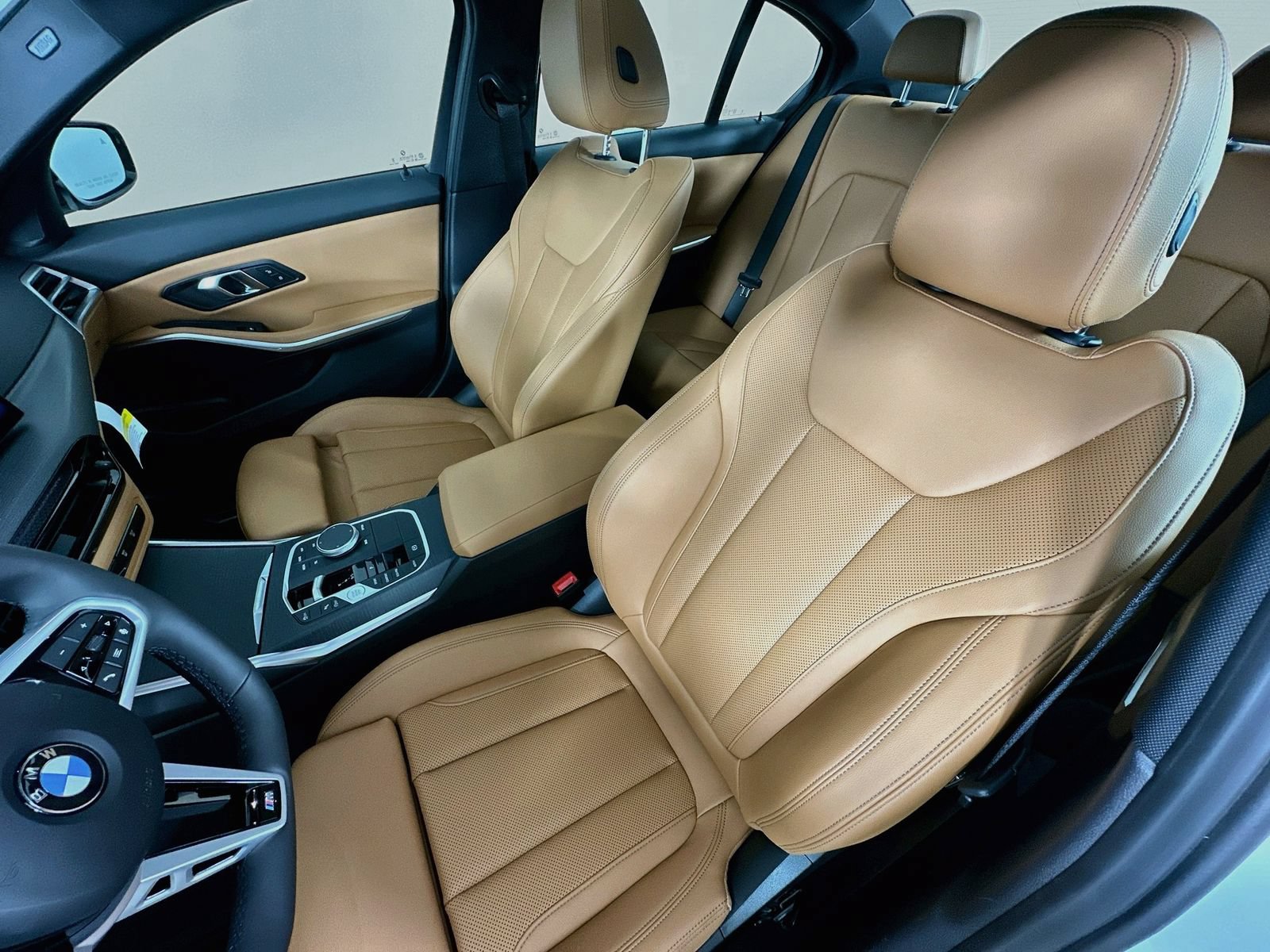 New 2026 BMW 330i xDrive Sedan w/ M Sport Package AWD/4WD image 33