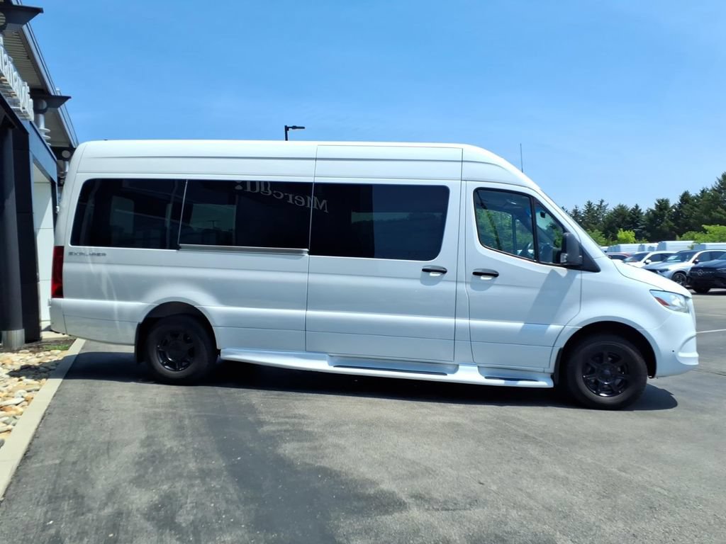 Used 2022 Mercedes-Benz Sprinter 3500 image 6