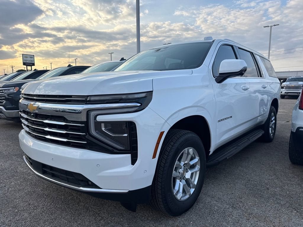 New 2026 Chevrolet Suburban LT w/ Comfort Package