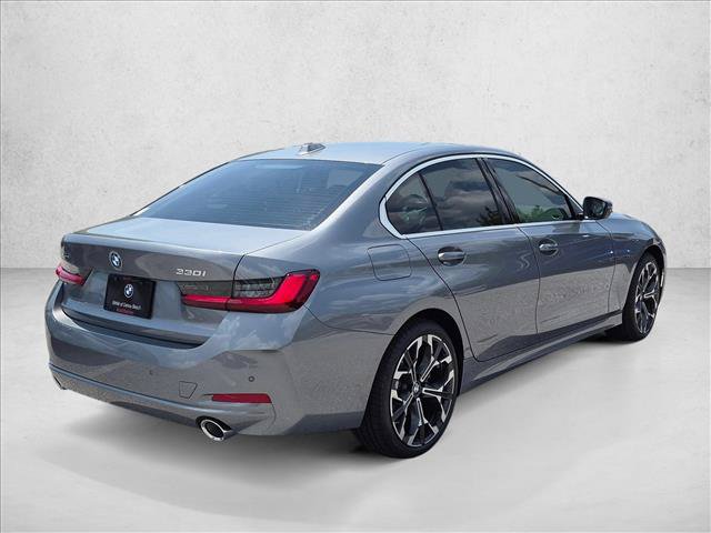 New 2026 BMW 330i xDrive Sedan w/ Convenience Package AWD/4WD image 2