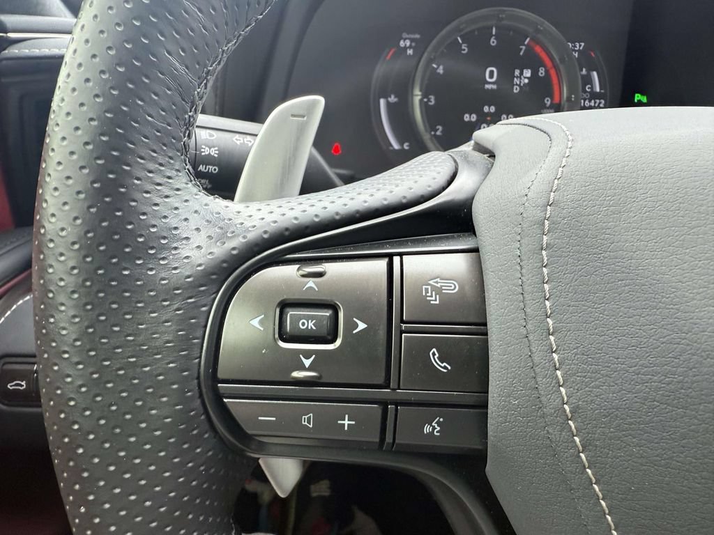 Used 2022 Lexus LC 500 Coupe w/ Dynamic Handling Package RWD image 21