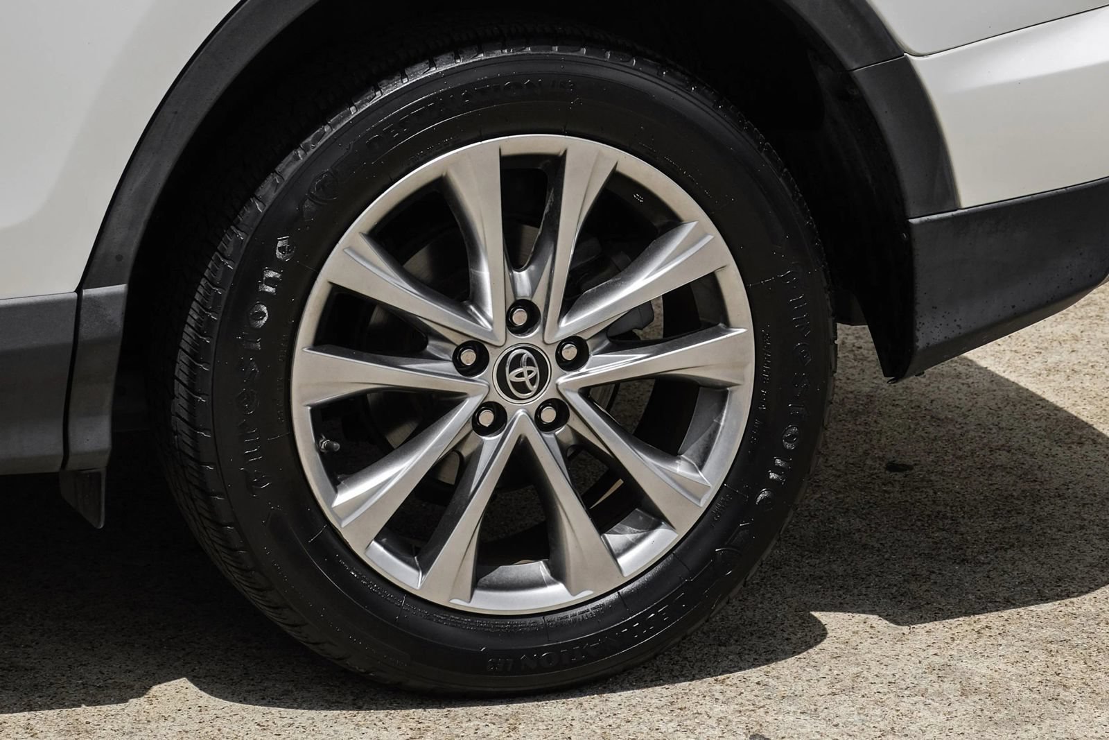 Used 2017 Toyota RAV4 Limited FWD image 57