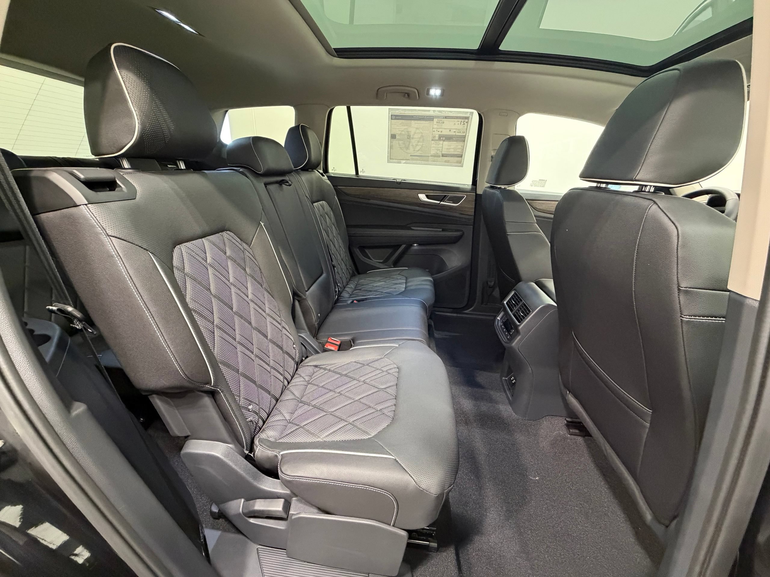New 2026 Volkswagen Atlas SEL Premium R-Line AWD/4WD image 29