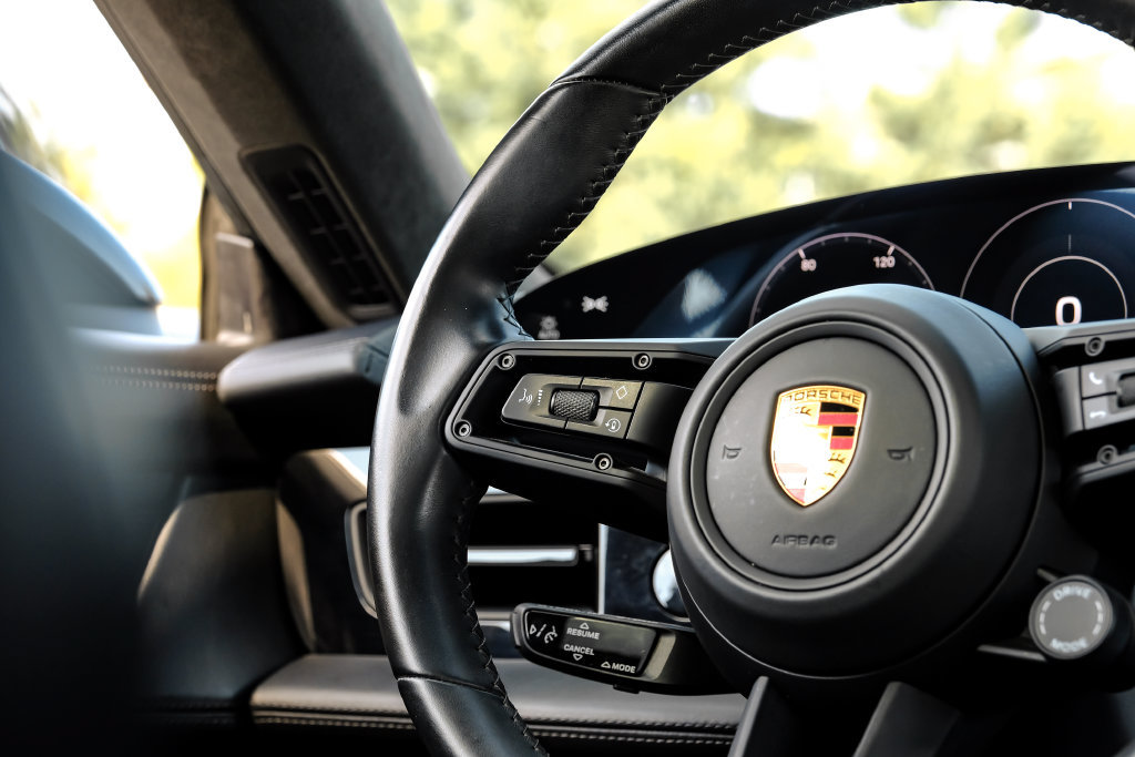 Used 2022 Porsche Taycan GTS AWD/4WD image 15