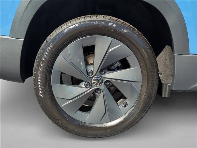 New 2027 Volkswagen Taos S FWD image 7