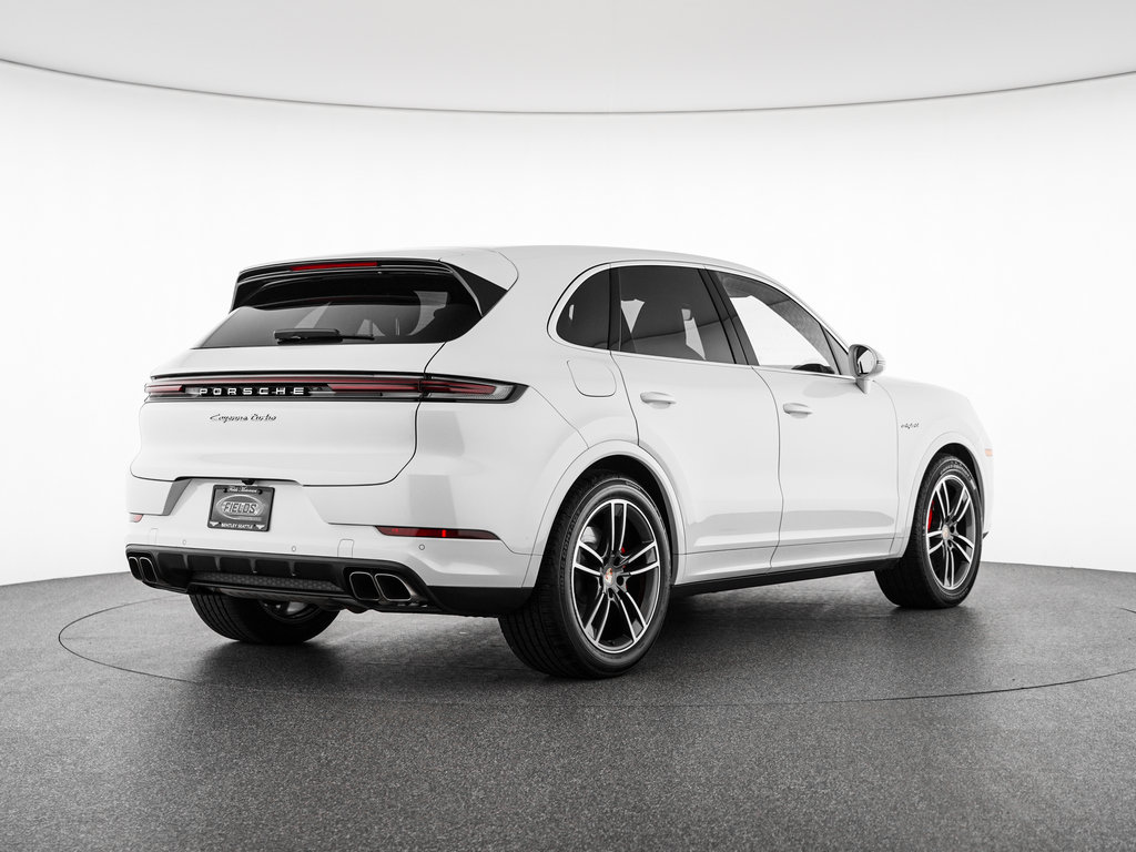 Used 2024 Porsche Cayenne Turbo AWD/4WD image 5