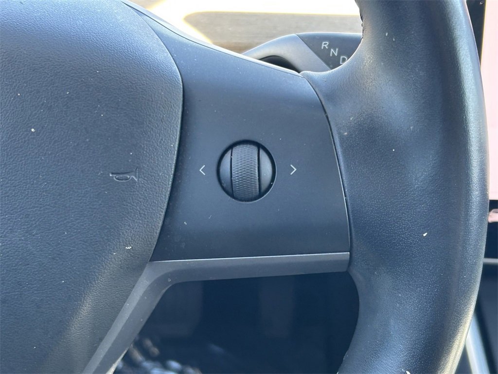 Used 2019 Tesla Model 3 Standard Range Plus image 30