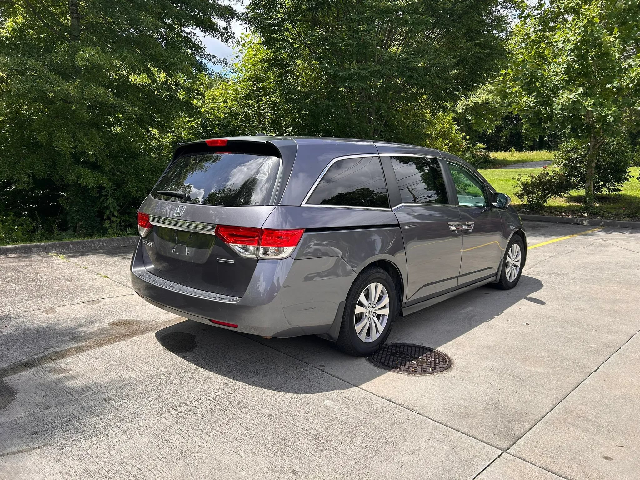 Used 2016 Honda Odyssey SE image 9