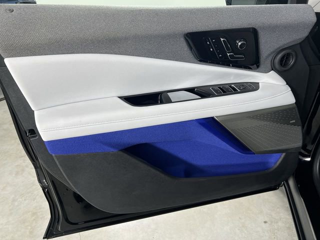 Used 2025 Cadillac Optiq Luxury 1 AWD/4WD image 23