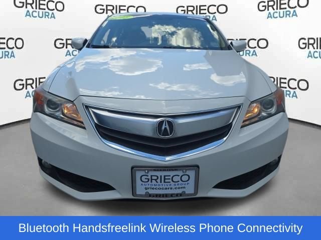 Used 2015 Acura ILX w/ Technology Package FWD image 2