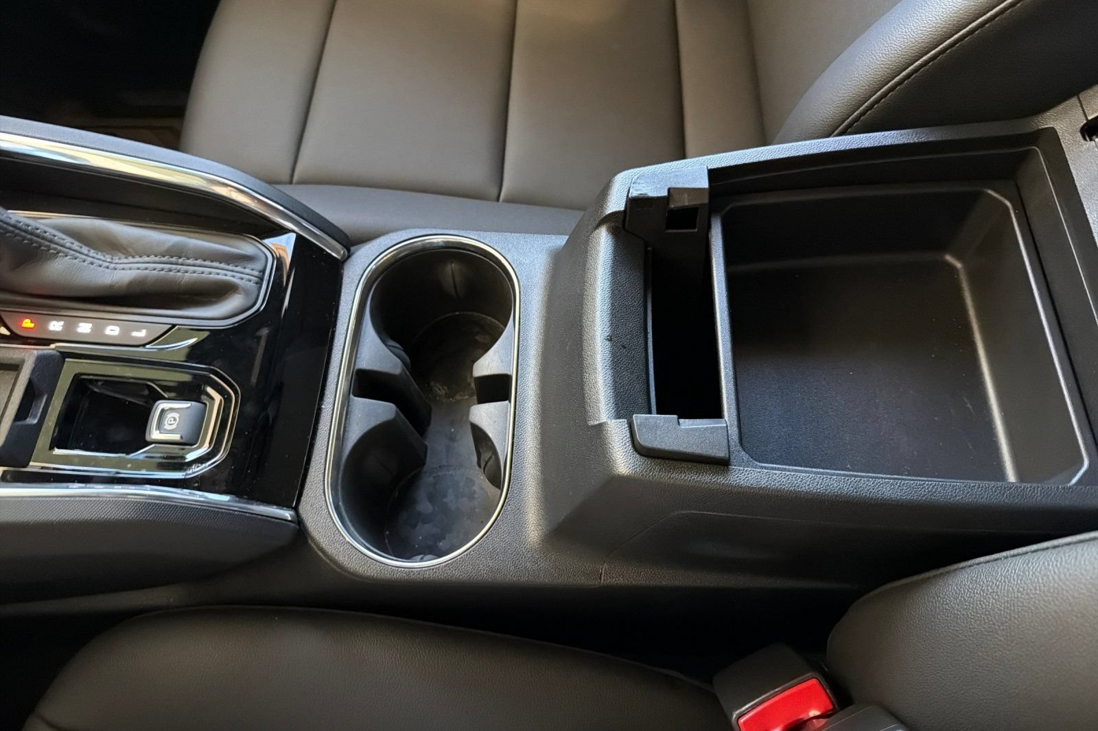 Used 2024 GMC Canyon Elevation w/ Elevation Premium Package RWD image 32