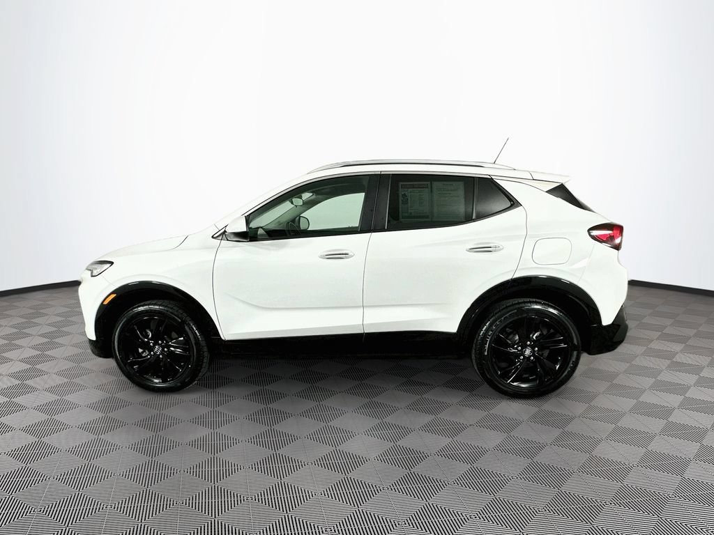 Used 2024 Buick Encore GX Sport Touring AWD/4WD image 6