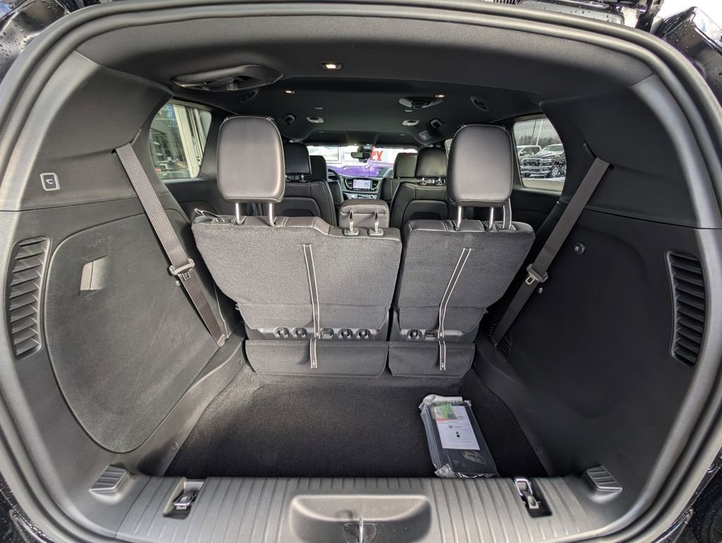 New 2026 Chrysler Pacifica Select w/ S Appearance Package FWD image 13