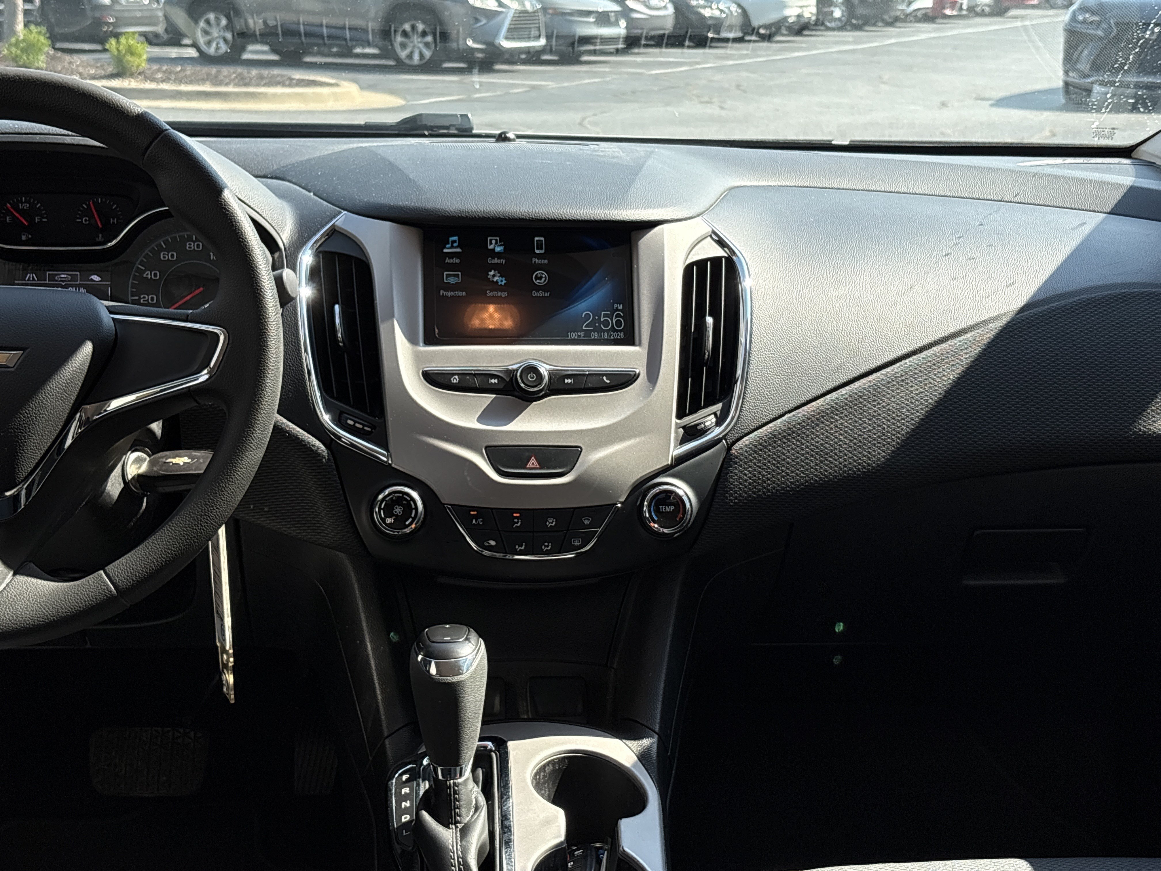 Used 2018 Chevrolet Cruze LS FWD image 35