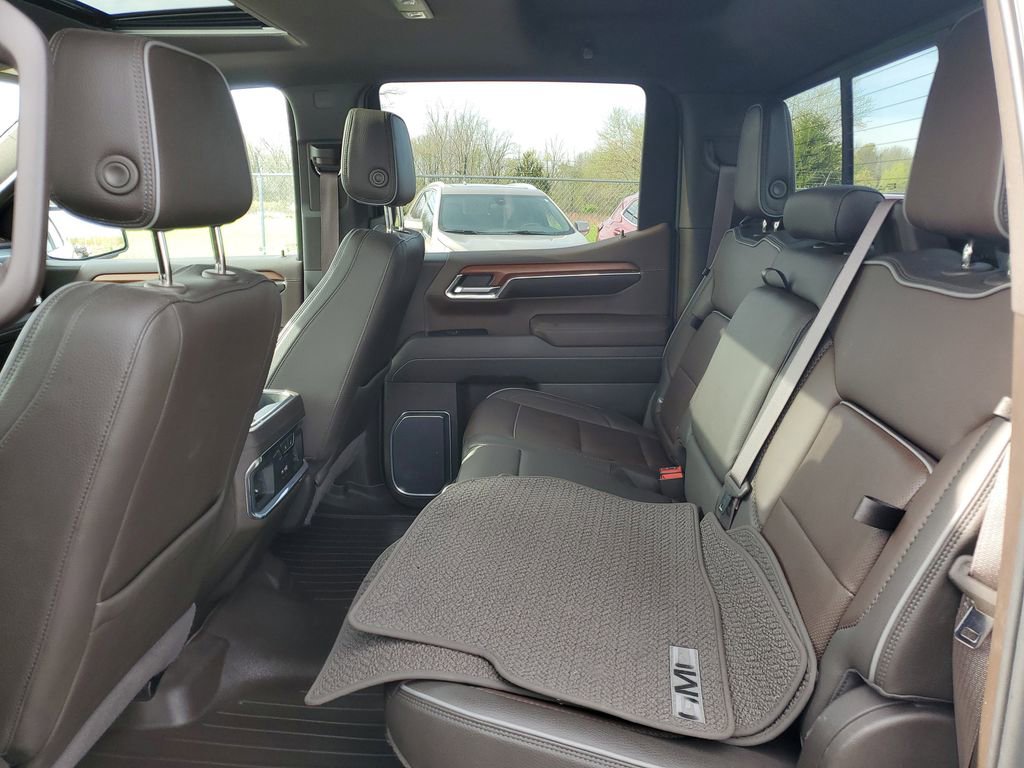 Used 2022 GMC Sierra 1500 Denali w/ Denali Reserve Package AWD/4WD image 30