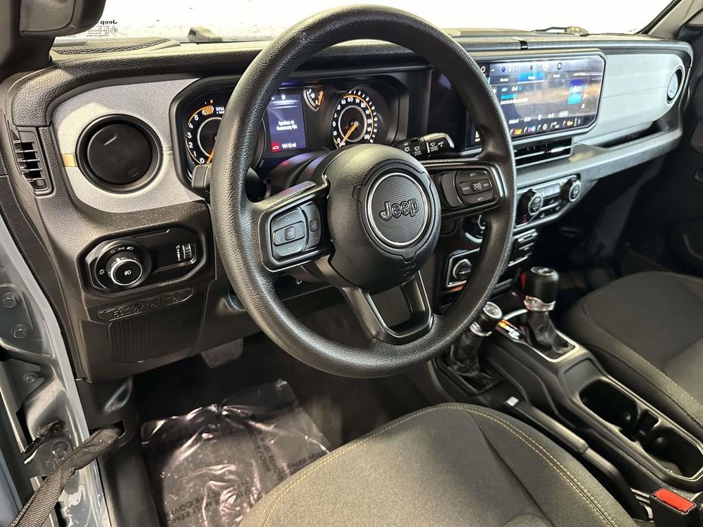 Certified 2025 Jeep Wrangler Sport image 15