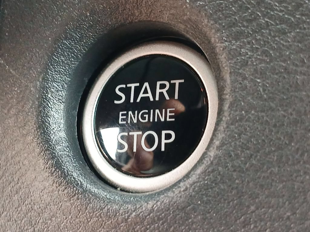 Used 2025 Nissan Frontier SV AWD/4WD image 22