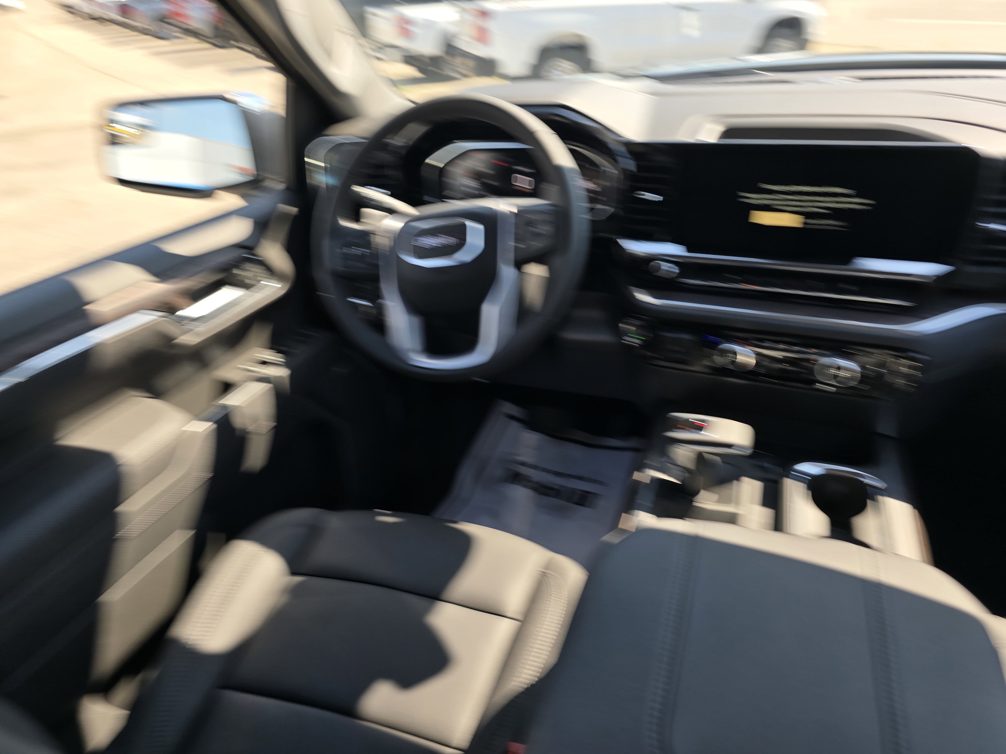 New 2025 GMC Sierra 1500 SLT w/ SLT Convenience Package image 24