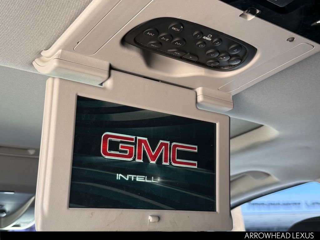 Used 2017 GMC Yukon XL SLT w/ Open Road Package AWD/4WD image 26