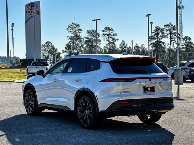 New 2025 Toyota Crown Signia image 6