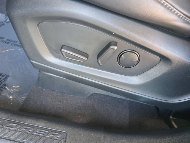 Used 2023 Ford Explorer XLT w/ Equipment Group 202A AWD/4WD image 30
