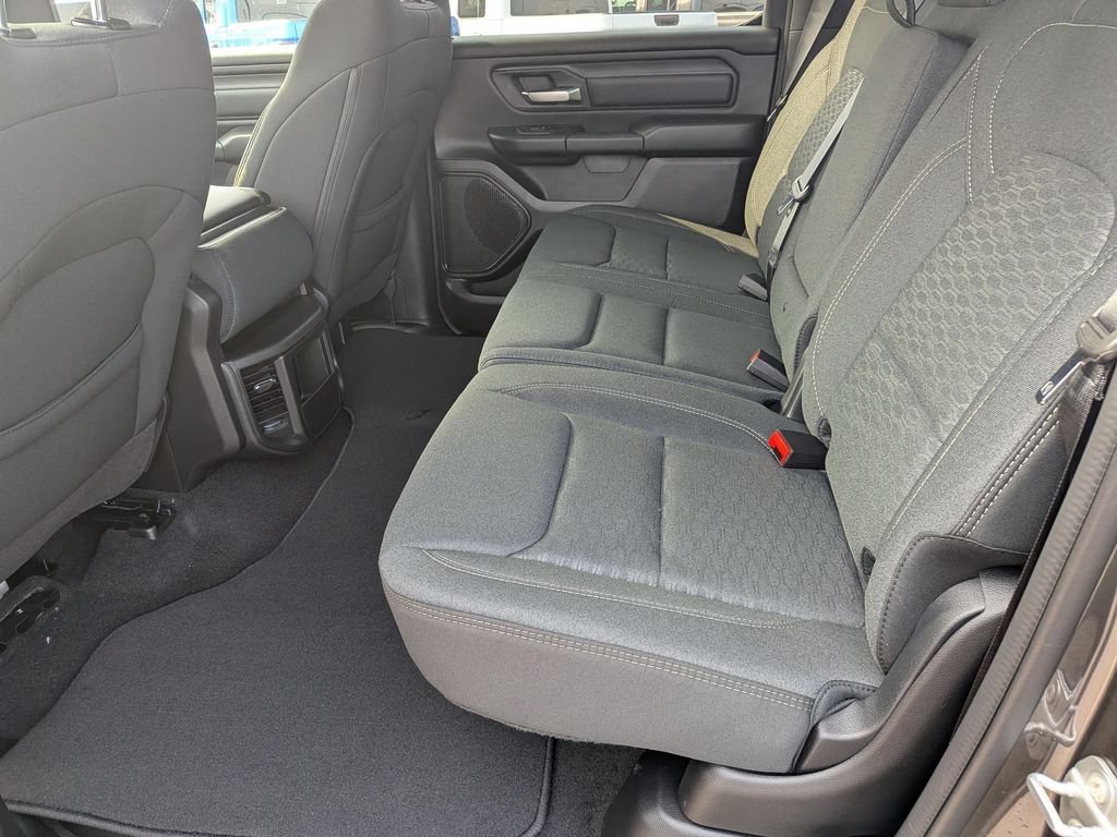 New 2026 RAM 1500 Express AWD/4WD image 25