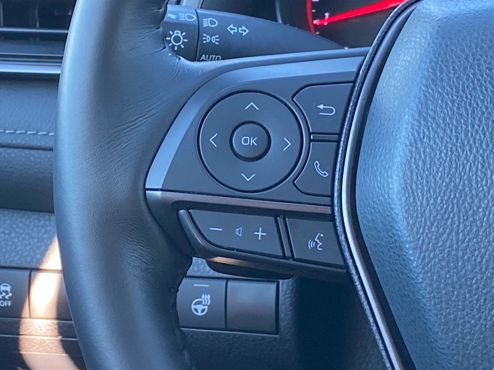 Used 2022 Toyota Camry XSE image 8