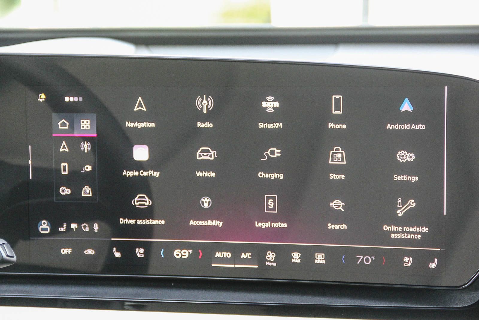 Certified 2025 Audi Q6 e-tron Premium Plus image 14