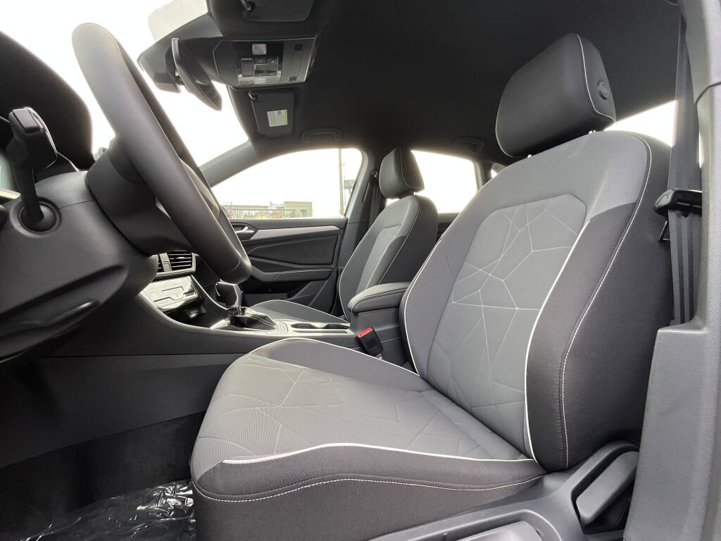 New 2025 Volkswagen Jetta Sport image 11
