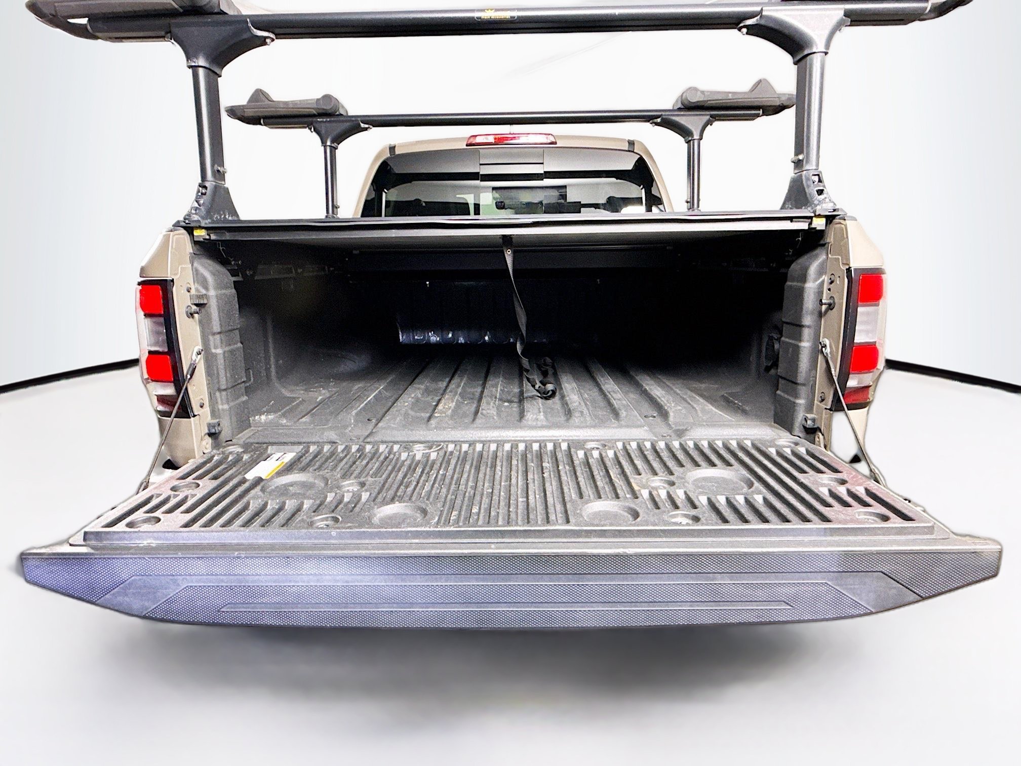 Used 2023 Nissan Frontier PRO-4X w/ Pro-4X Premium Package AWD/4WD image 34