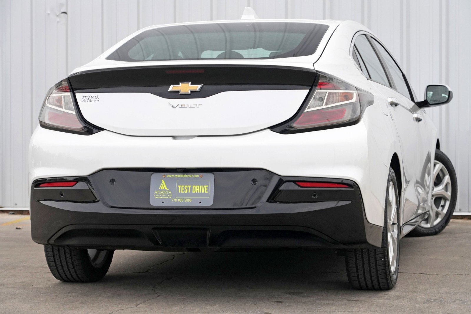 Used 2017 Chevrolet Volt Premier w/ Driver Confidence II Package image 4