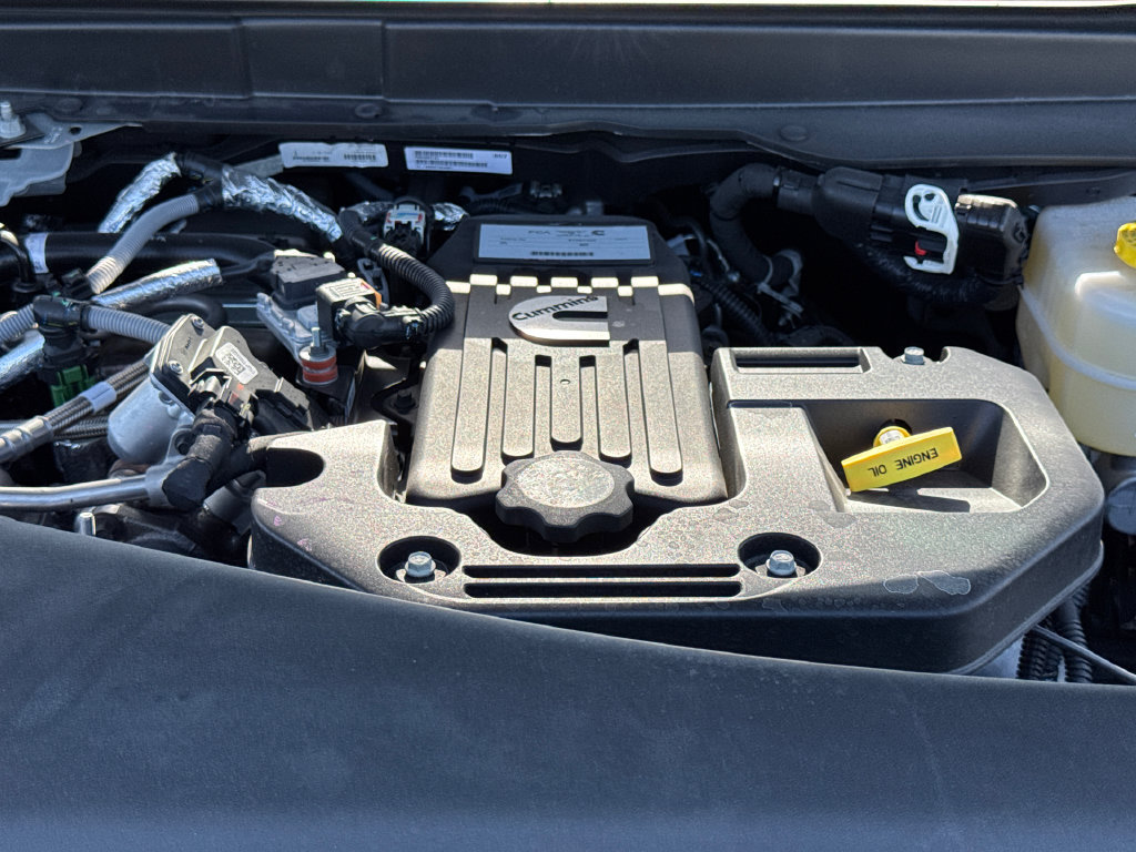 New 2026 RAM 3500 Big Horn AWD/4WD image 10