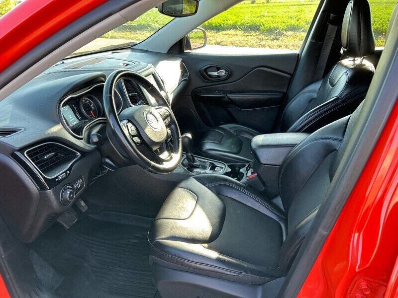 Used 2021 Jeep Cherokee Latitude Plus image 10