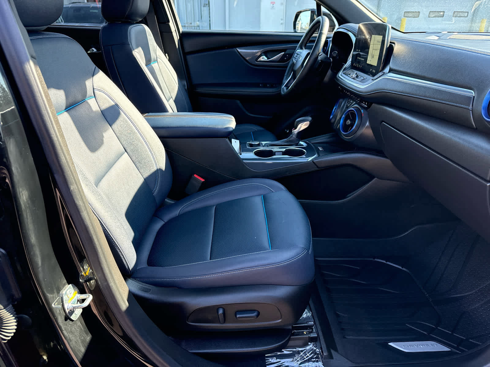 Used 2023 Chevrolet Blazer RS w/ Driver Confidence II Package image 11