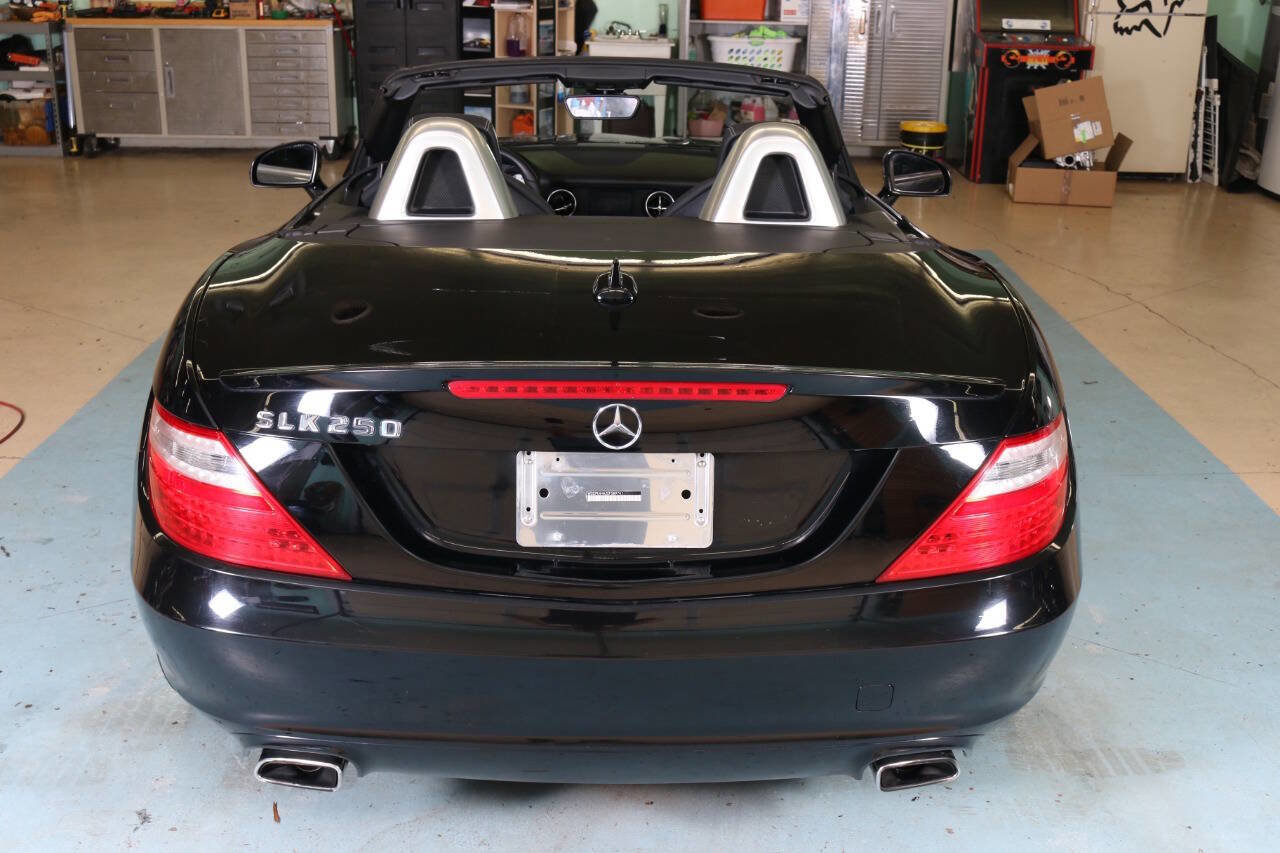 Used 2014 Mercedes-Benz SLK 250 w/ Premium Package image 23